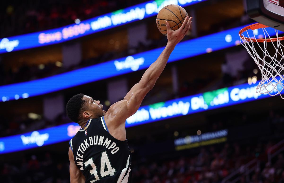 爱游戏app-关于大比分获胜首场状态出色，加拿大队观众沸腾！，字母哥重返赛场热度持续攀升的信息