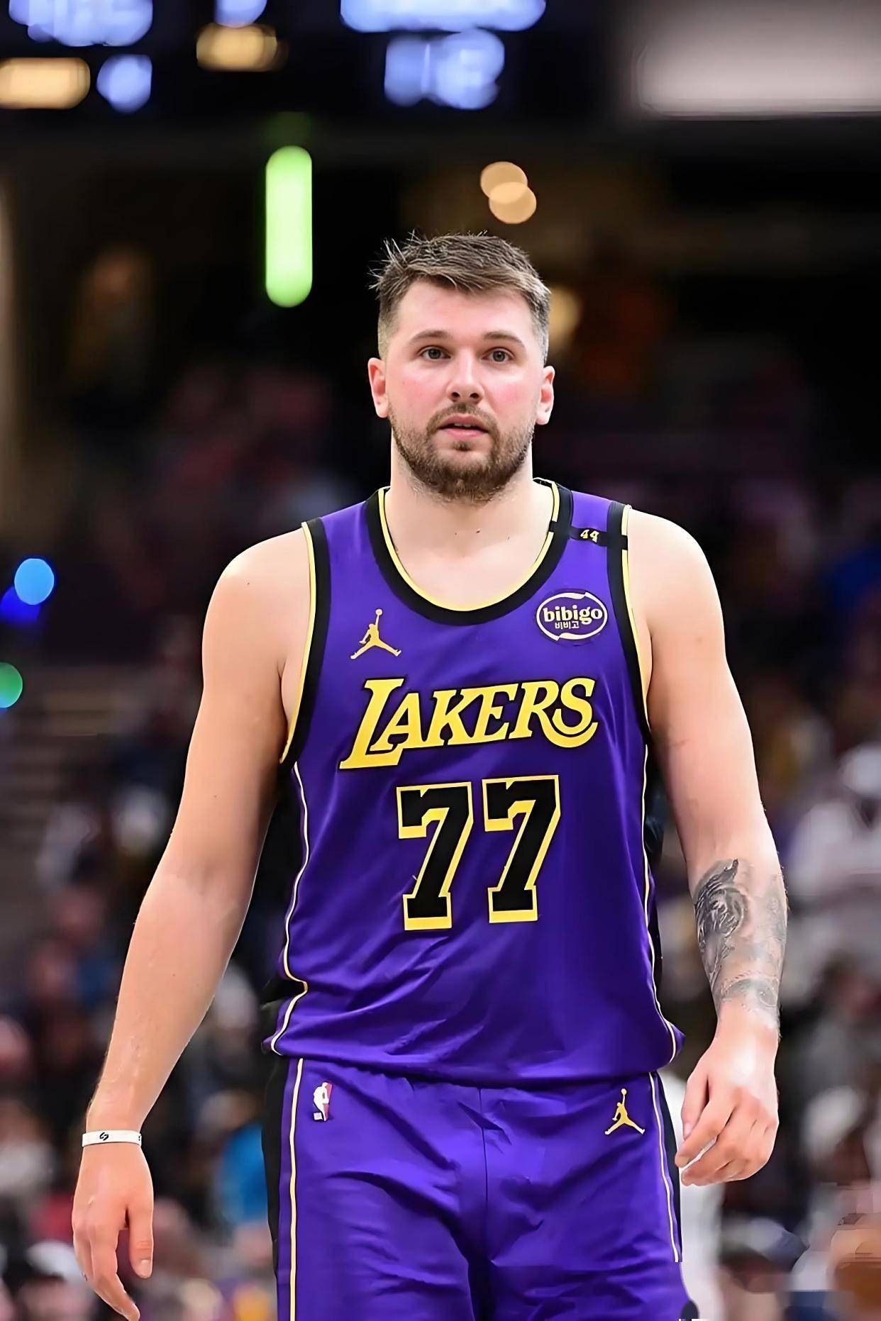 爱游戏app-包含东契奇连续十场比赛得分超过锐不可当，德国队不断突破！比赛高潮迭起的词条